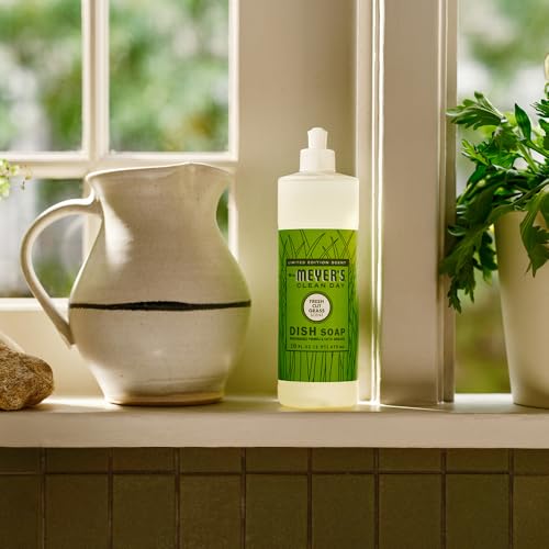 MRS. MEYER'S CLEAN DAY Liquid Dish Soap, Fresh Cut Grass Scent, 16 Ounce Bottle