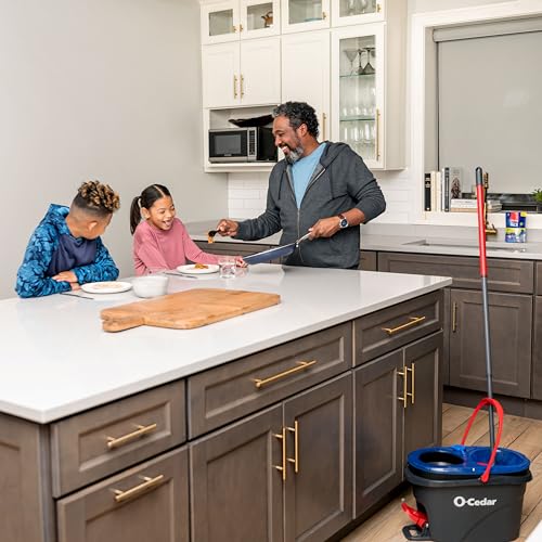 O-Cedar RinseClean Spin Mop & Bucket System + 2 Extra Mop Heads | Clean with Water | Removes 99% of Bacteria